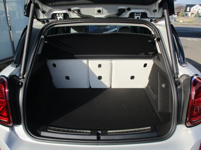 BMW MINI COOPER D CROSSO 2022 Image 31