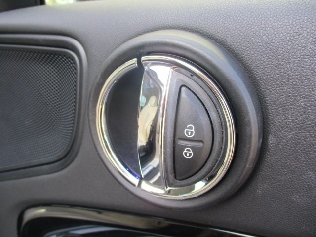 BMW MINI COOPER D CROSSO 2022 Image 31