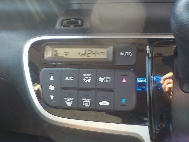 HONDA N BOX CUSTOM 2015 Image 31