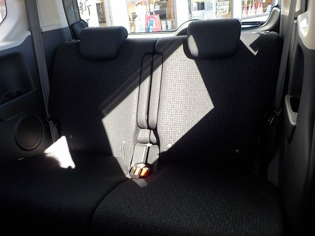 HONDA N BOX CUSTOM 2015 Image 31