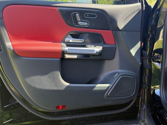 MERCEDES BENZ GLB 2023 Image 31