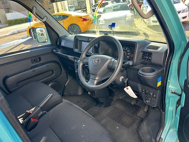 TOYOTA PIXIS VAN 2020 Image 31