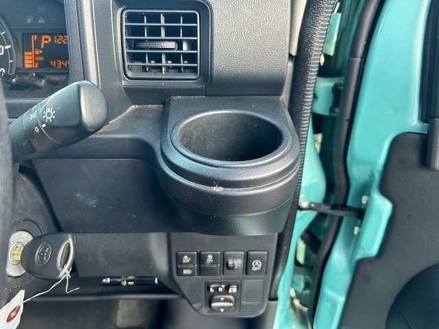 TOYOTA PIXIS VAN 2020 Image 31