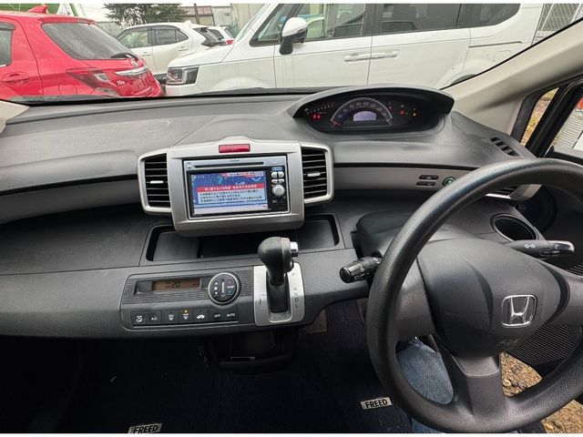 HONDA FREED 2011 Image 31