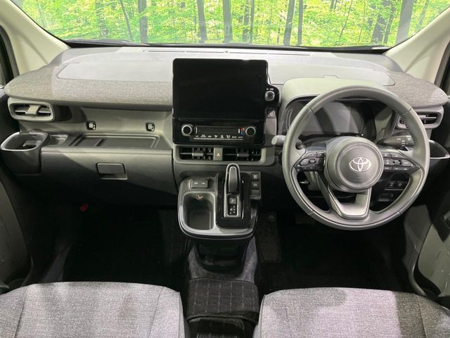 TOYOTA SIENTA HYBRID 2025 Image 31