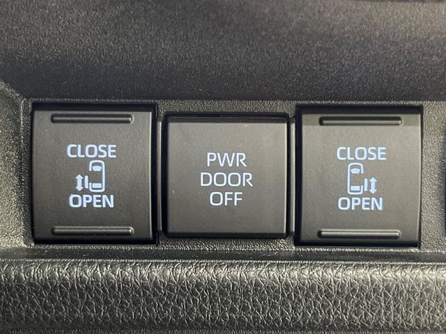 TOYOTA SIENTA HYBRID 2025 Image 31