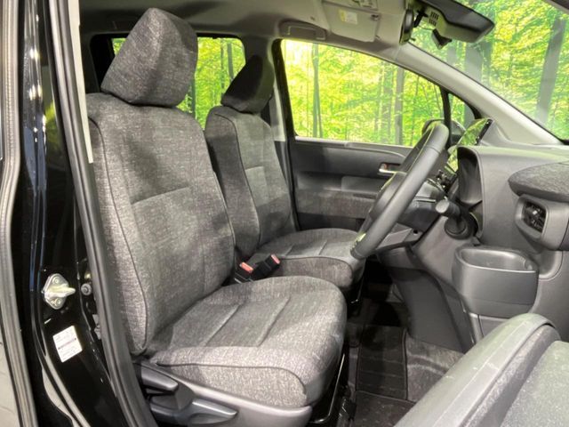 TOYOTA SIENTA HYBRID 2025 Image 31