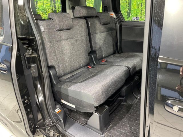 TOYOTA SIENTA HYBRID 2025 Image 31