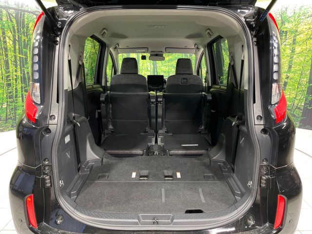 TOYOTA SIENTA HYBRID 2025 Image 31