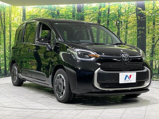 TOYOTA SIENTA HYBRID 2025 Image 31