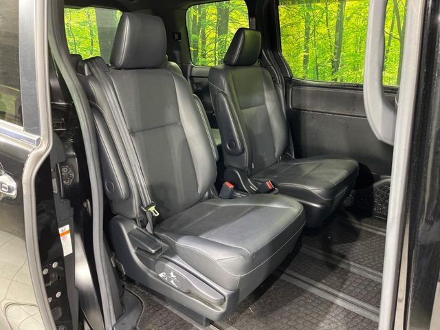 TOYOTA ESQUIRE HYBRID 2018 Image 31