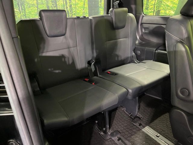 TOYOTA ESQUIRE HYBRID 2018 Image 31