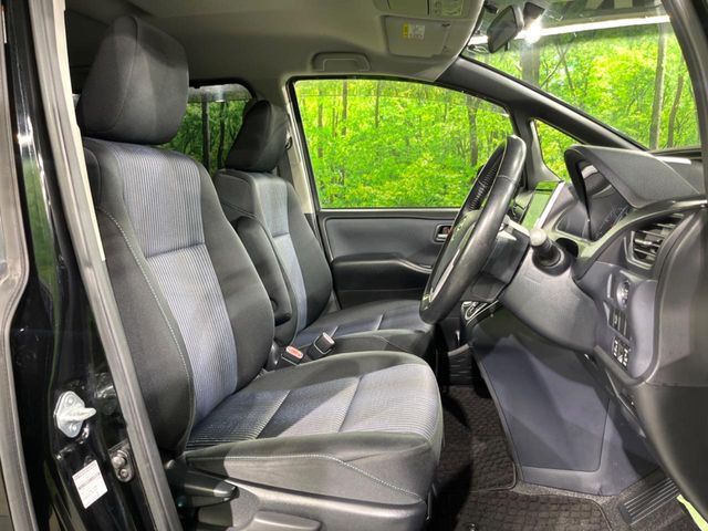 TOYOTA NOAH 2014 Image 31