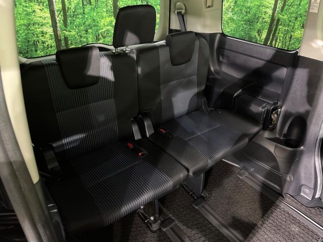 TOYOTA NOAH 2014 Image 31