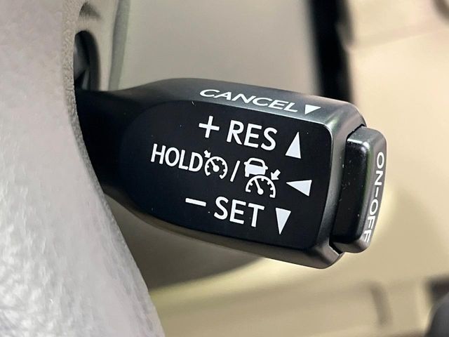 TOYOTA LANDCRUISER PRADO 2023 Image 31