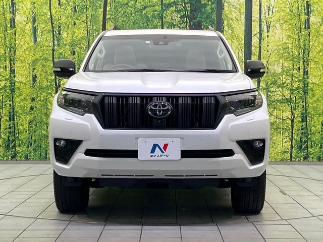 TOYOTA LANDCRUISER PRADO 2023 Image 31