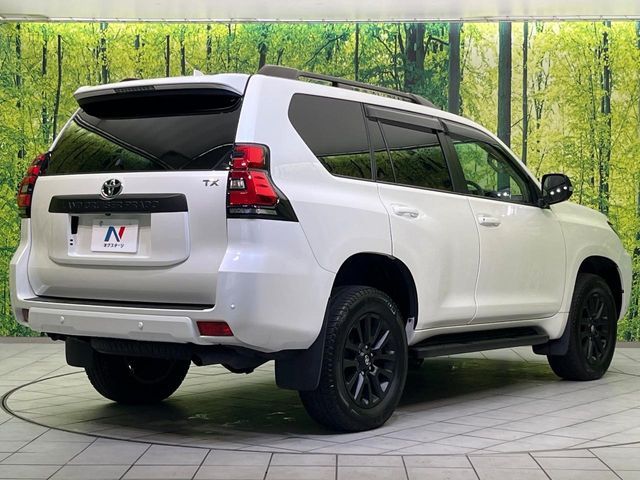 TOYOTA LANDCRUISER PRADO 2023 Image 31