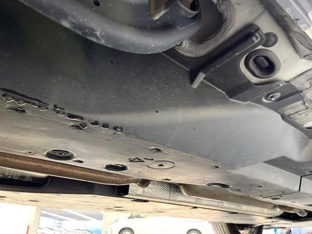 TOYOTA HARRIER 2WD 2022 Image 31