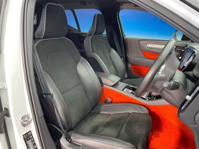 VOLVO XC40 2020 Image 31