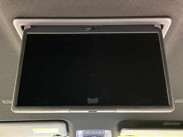 TOYOTA VOXY HYBRID 2024 Image 31