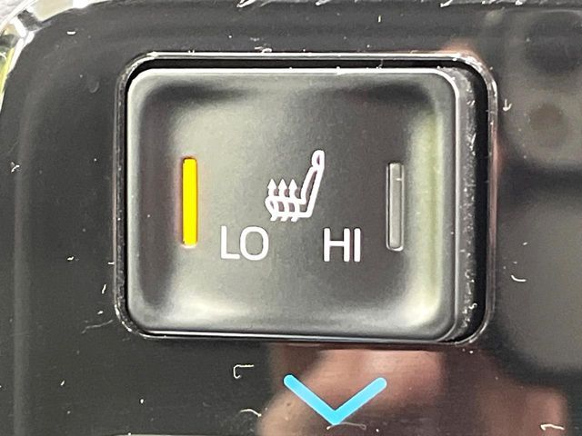 TOYOTA VOXY HYBRID 2024 Image 31