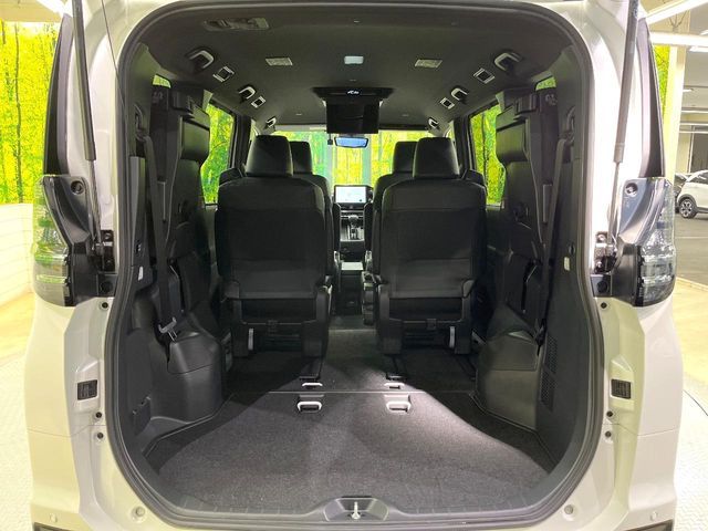 TOYOTA VOXY HYBRID 2024 Image 31