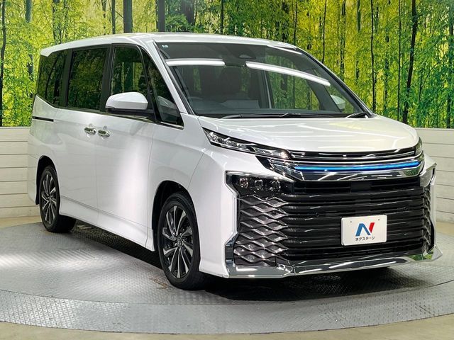 TOYOTA VOXY HYBRID 2024 Image 31