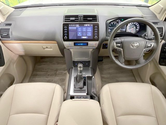 TOYOTA LANDCRUISER PRADO 2023 Image 31