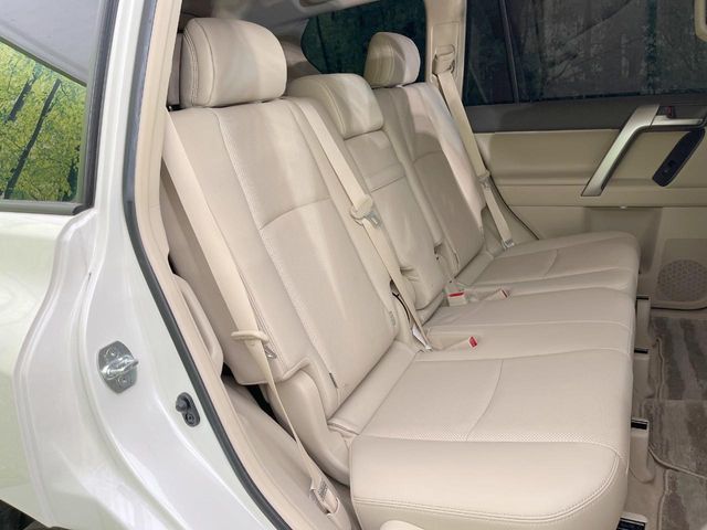 TOYOTA LANDCRUISER PRADO 2023 Image 31