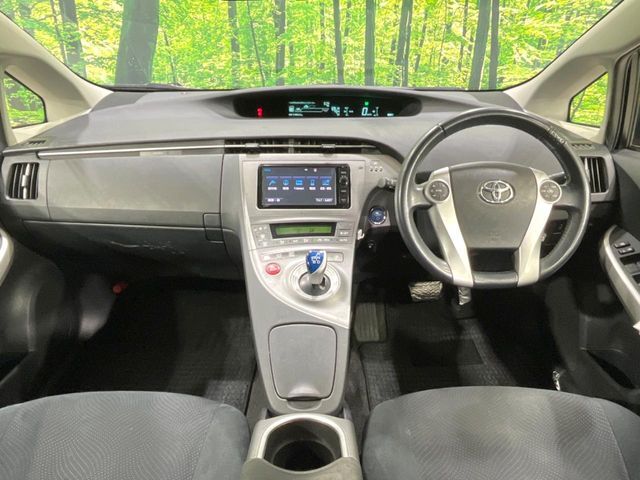 TOYOTA PRIUS 2014 Image 31