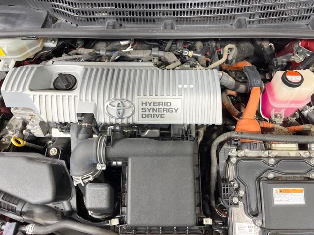 TOYOTA PRIUS 2014 Image 31