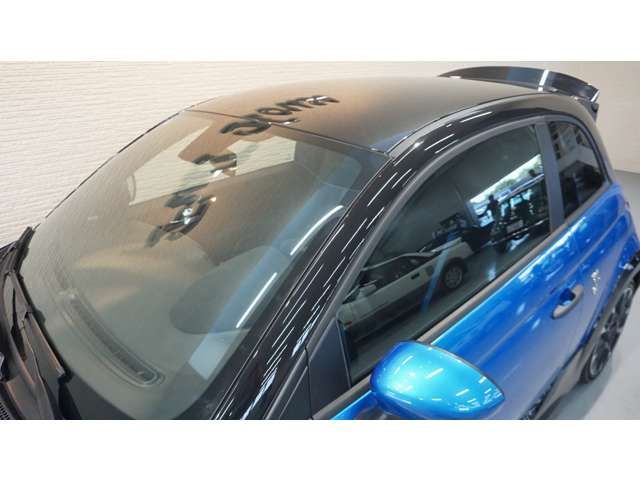 FIAT ABARTH 695 2023 Image 31