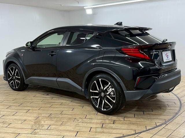 TOYOTA C-HR 2019 Image 31