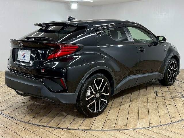 TOYOTA C-HR 2019 Image 31