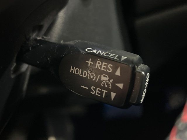 TOYOTA HARRIER 4WD 2017 Image 31