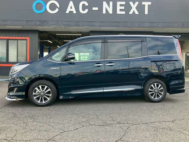 TOYOTA ESQUIRE HYBRID 2019 Image 31