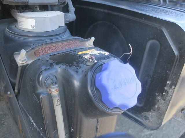 HINO PROFIA 2015 Image 31