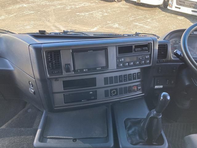 HINO PROFIA 2015 Image 31