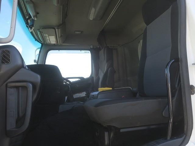 HINO PROFIA 2015 Image 31