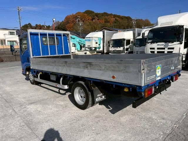 ISUZU ELF 2015 Image 31