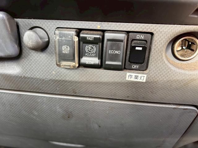 ISUZU ELF 2015 Image 31