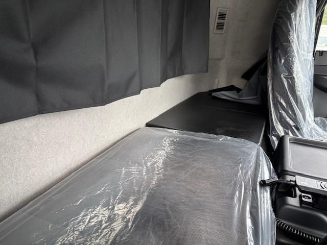 MITSUBISHI FUSOU FIGHTER 2025 Image 31