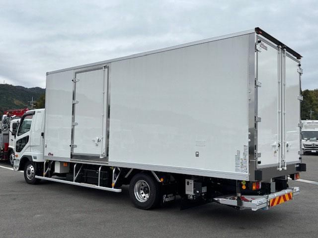 MITSUBISHI FUSOU FIGHTER 2025 Image 31