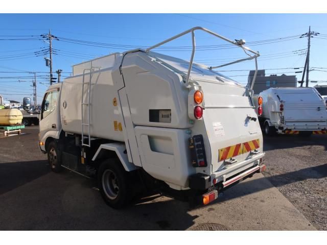 TOYOTA DYNA 2012 Image 31