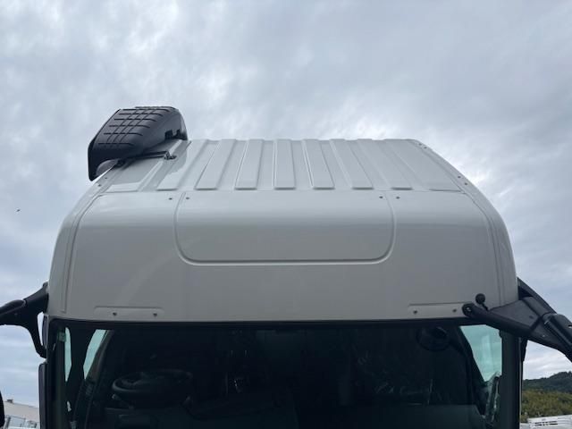 MITSUBISHI FUSOU SUPER GREAT 2025 Image 31