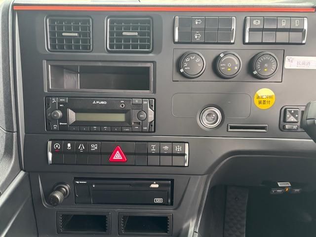 MITSUBISHI FUSOU SUPER GREAT 2025 Image 31