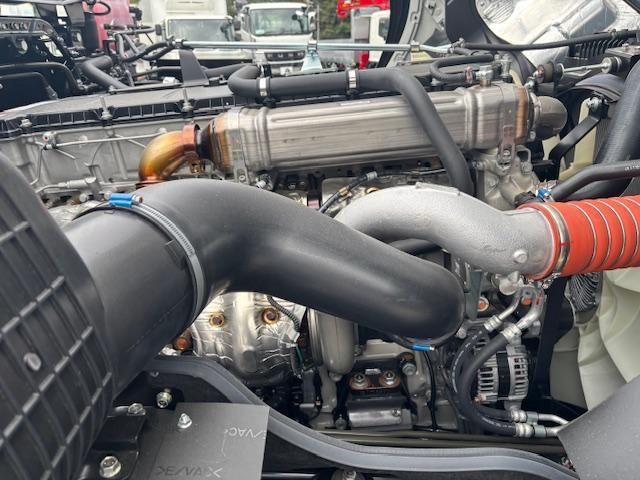 MITSUBISHI FUSOU SUPER GREAT 2025 Image 31