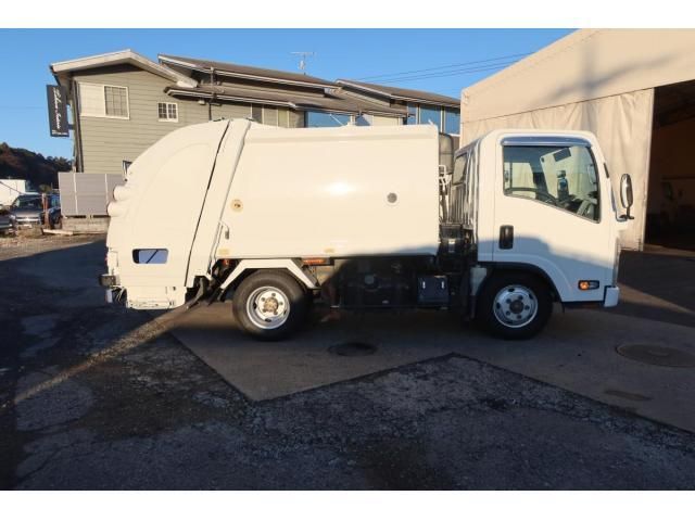 ISUZU ELF 2012 Image 31