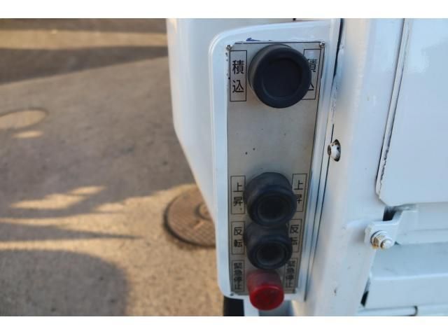 ISUZU ELF 2012 Image 31