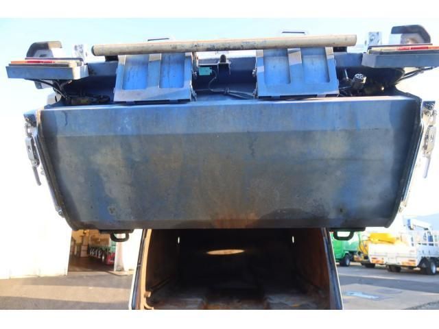 ISUZU ELF 2012 Image 31